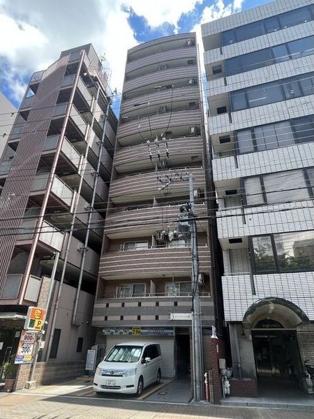 ルミエール新大阪の外観