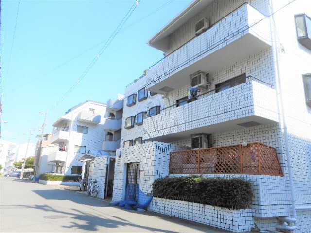 ビラ小松の外観