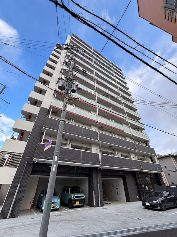 セレニテ十三ミラクの外観