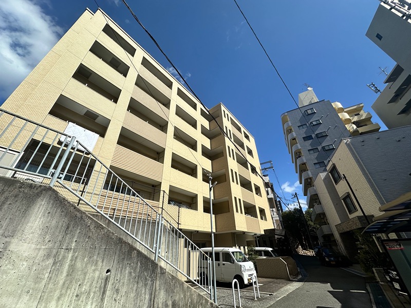 ウォームスヴィル神戸元町JPの外観