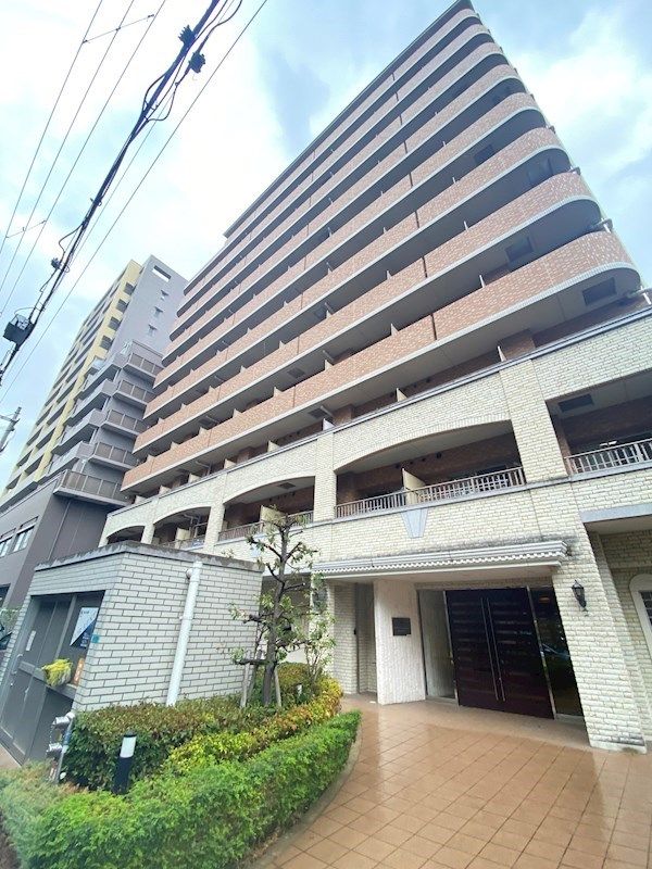 オーキッドレジデンス塚本の外観