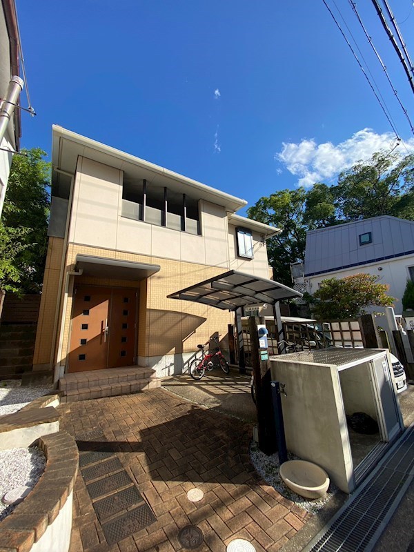 ネージュ芦屋川の外観