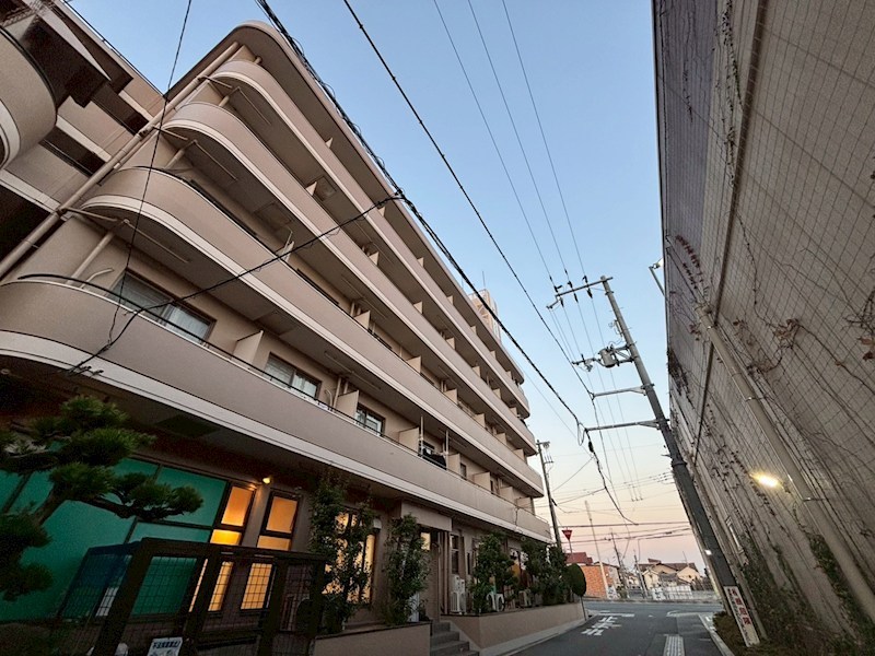 エクセル新伊丹の外観