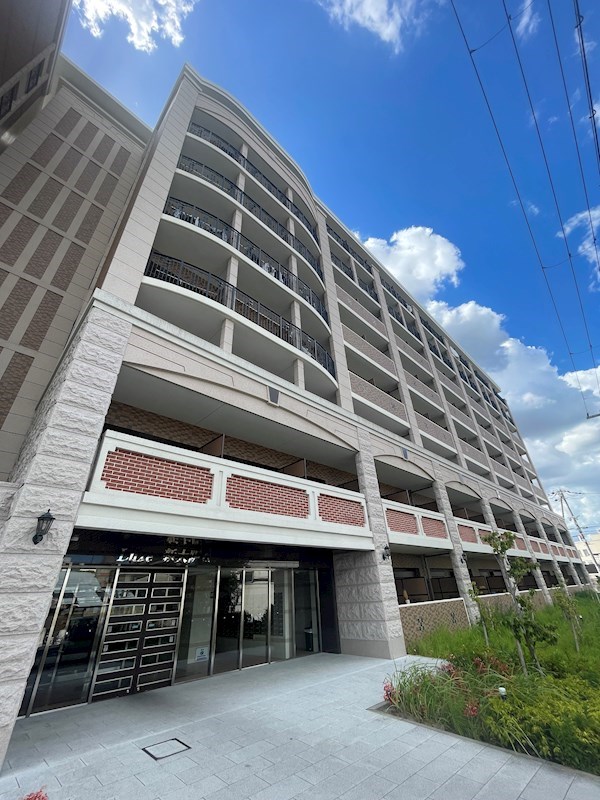 Luxe新大阪αの外観