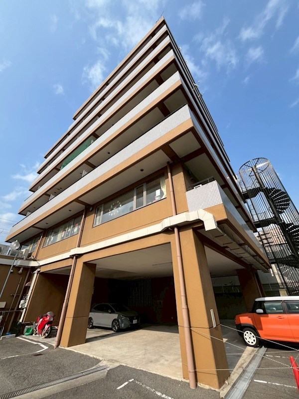 セラーン朝霧の外観