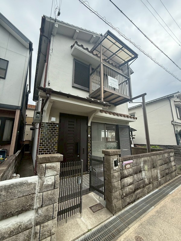 下畑町貸家の外観