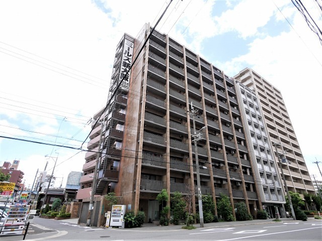 ミールズ新大阪の外観