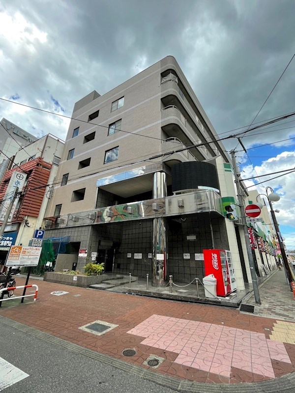 メゾンオリエントの外観