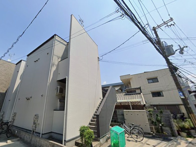 クラスティーネヴィラ尼崎の外観
