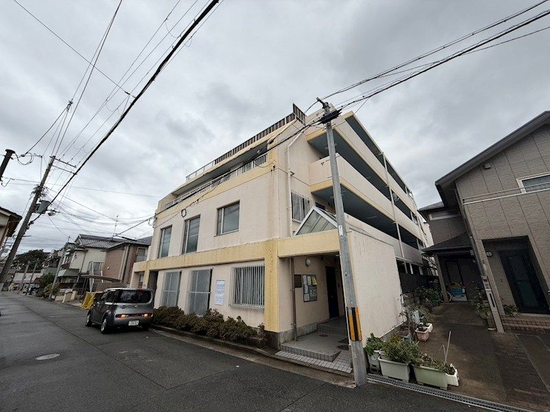 グッドストック東難波の外観