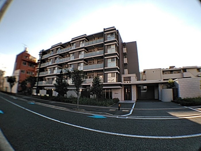 グランデュールの外観