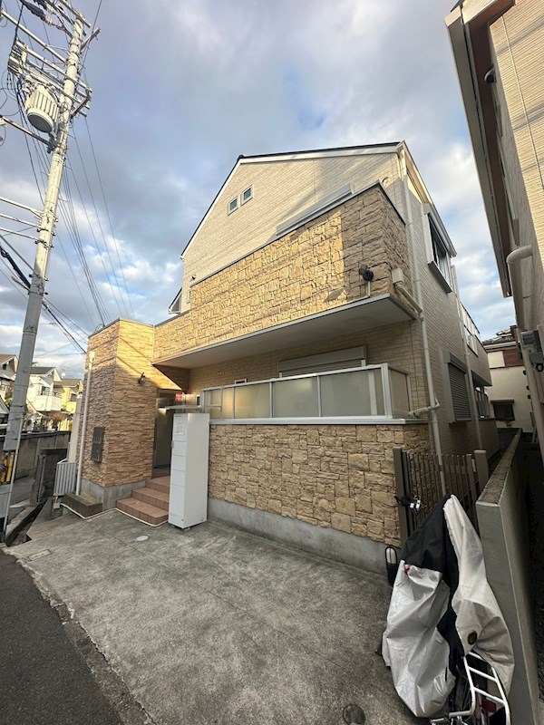 H.Cフラッツ須磨関守の外観