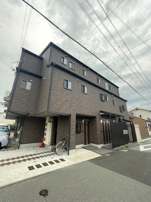サファイア伊伝居の外観