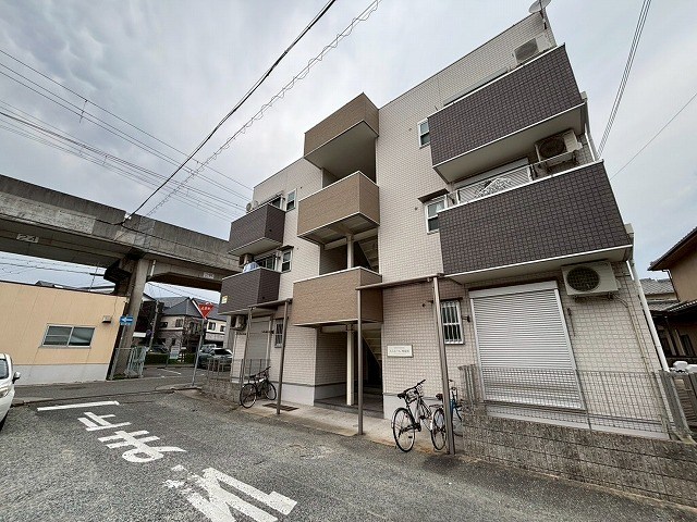 ルミエール神屋町の外観