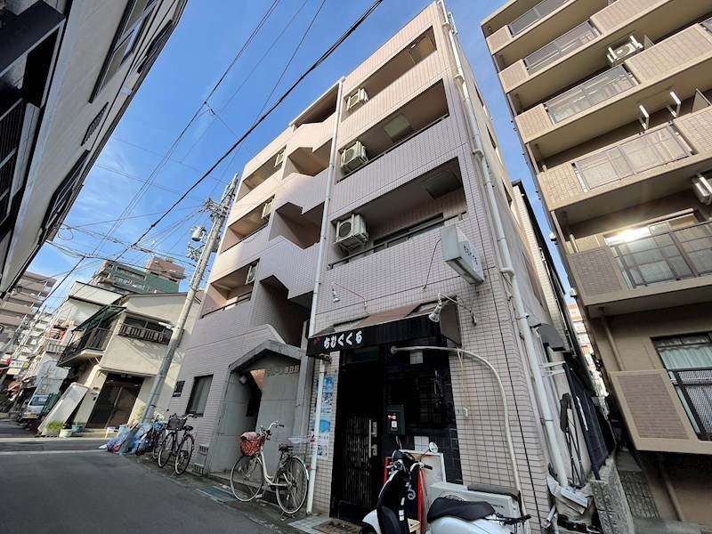 ラムール春日野道の外観