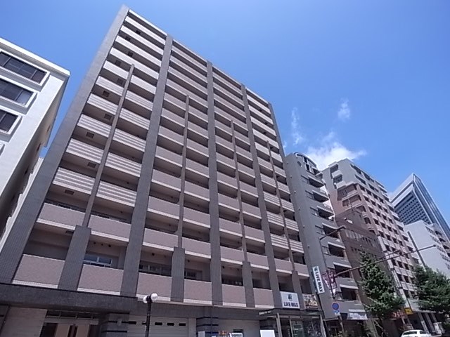 プレジール三ノ宮IIの外観