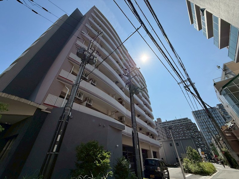 セレニテ江坂ルフレの外観