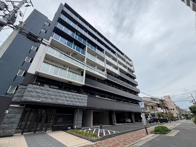 プレサンス塚本ミッドマークの外観