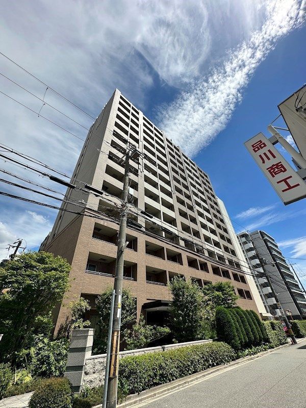 アビティ江坂の外観
