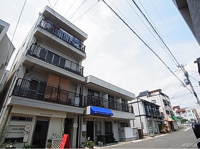 パンション飛松の外観