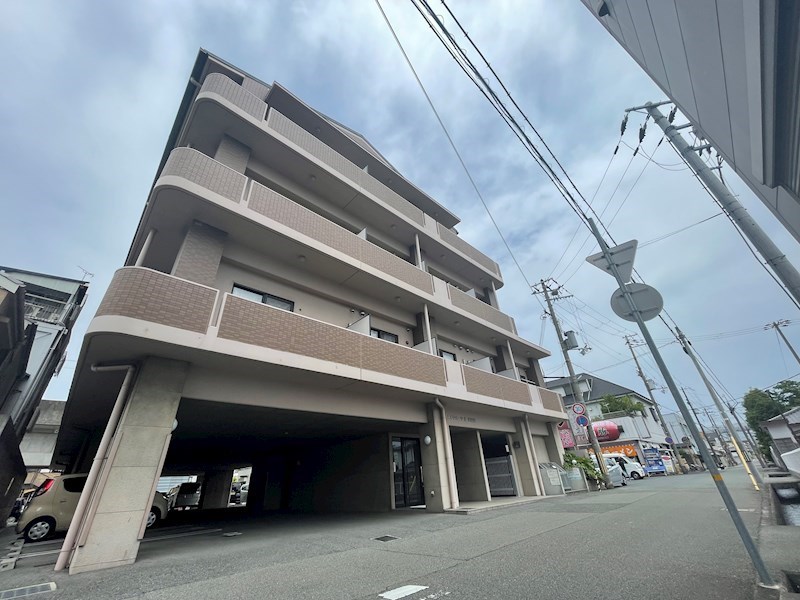 ネオクオーツ幸　弐番館の外観