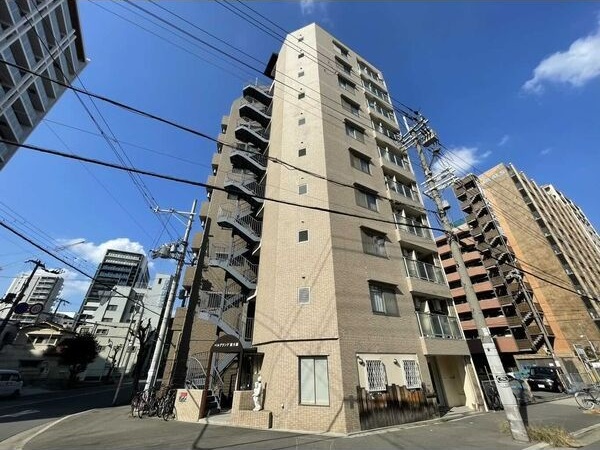 ベルグランデ新大阪の外観