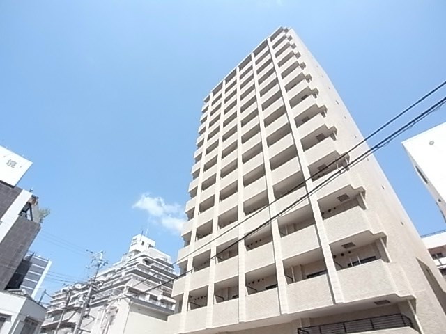 レジュールアッシュ神戸元町の外観