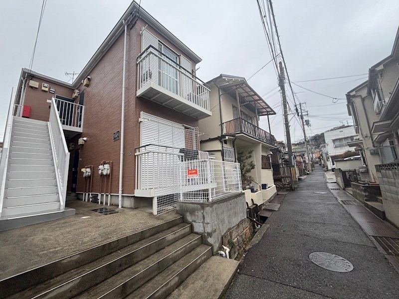 クレスト神田の外観