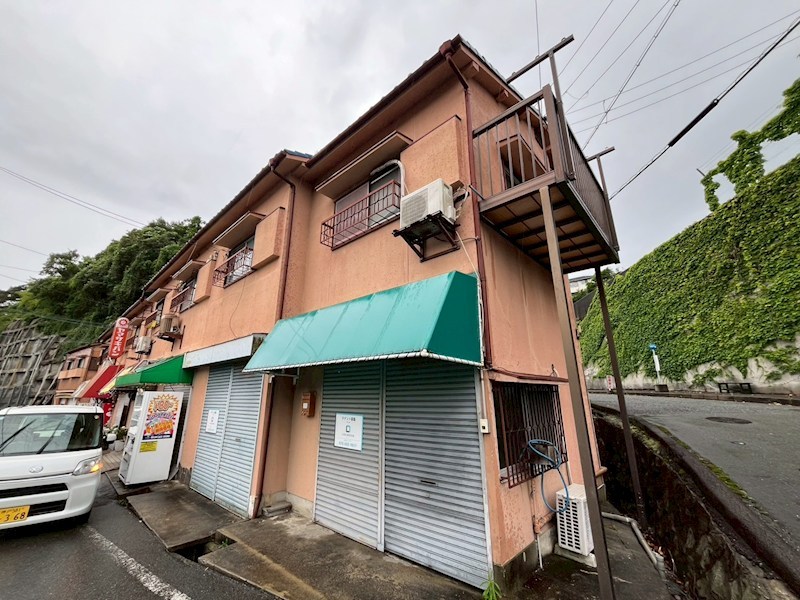 下代店舗付住宅の外観