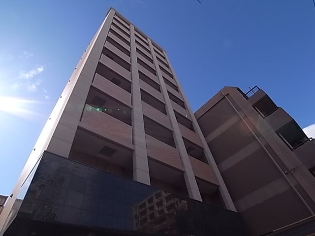 スワンズ神戸三宮イーストの外観