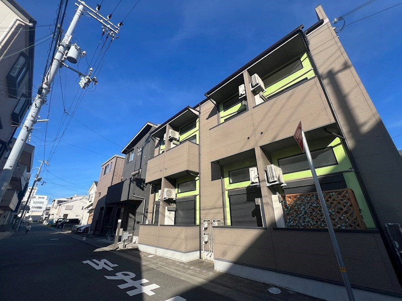 ラ・ヴィータ川西の外観