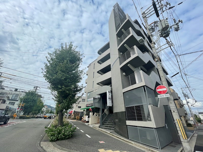 メインステージ打出の外観