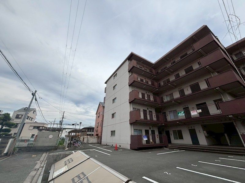 グランツ野里の外観