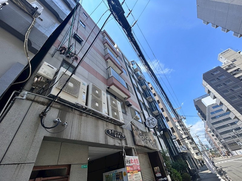 ラパンジール新大阪の外観