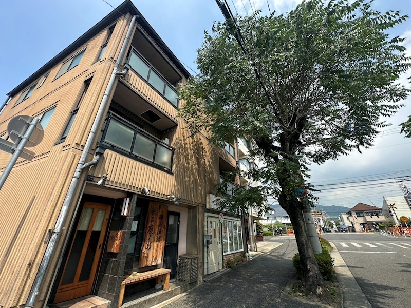 楠町タムラビルの外観