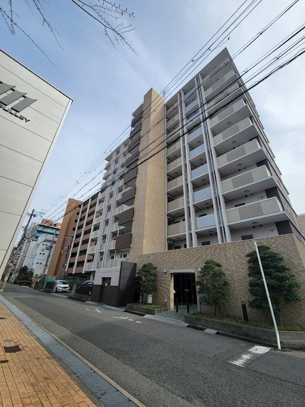 ドライバウム江坂の外観