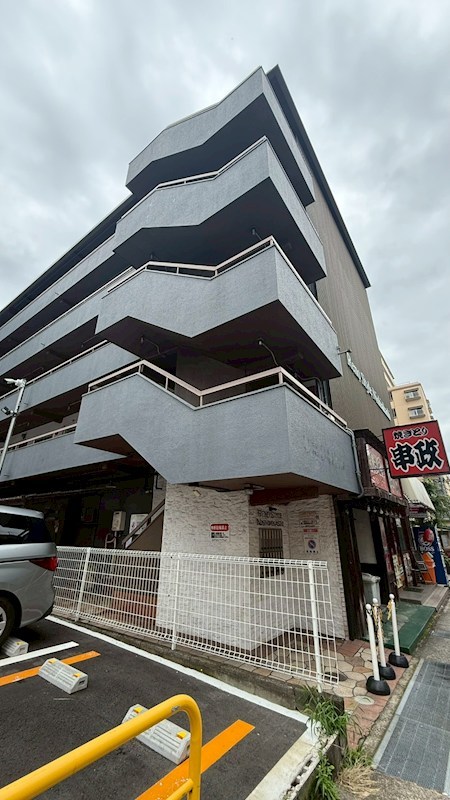 リノスタイル西明石の外観