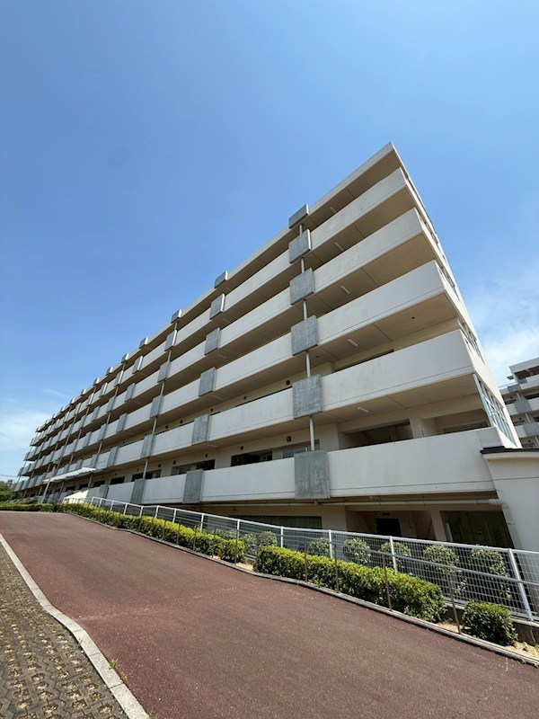 南多聞台第6住宅3号棟の外観