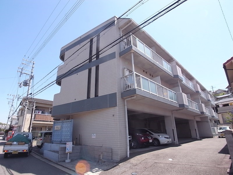 ベルトピア朝霧の外観