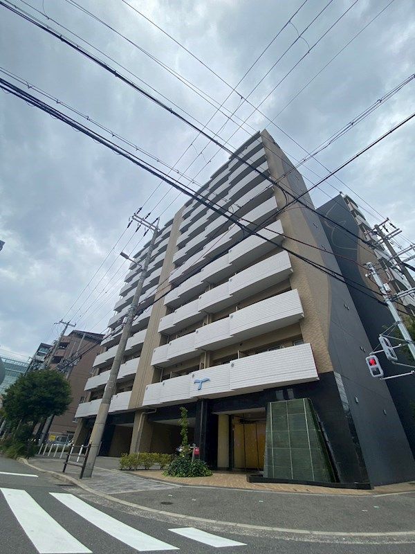 SEST新大阪の外観