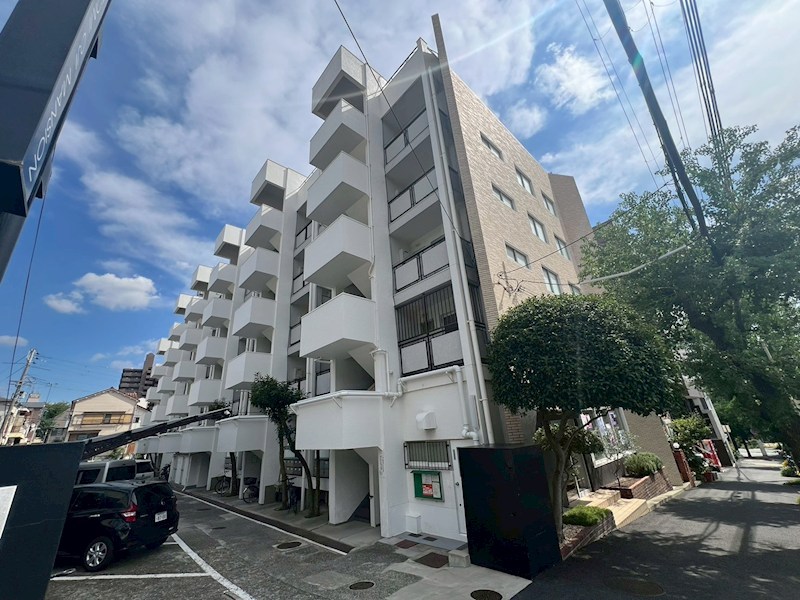 三富王子マンションの外観