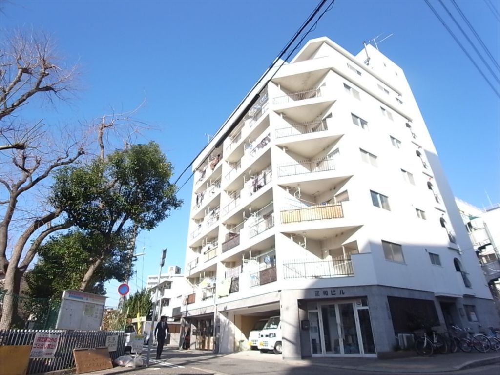 本町マンションの外観