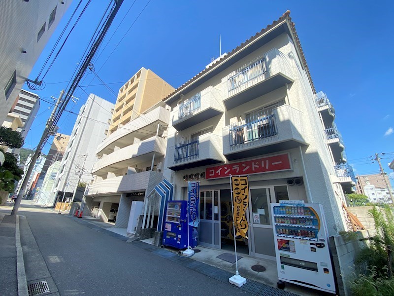 ハイツ生田の外観
