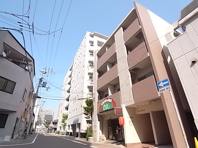 ロリエ新長田の外観