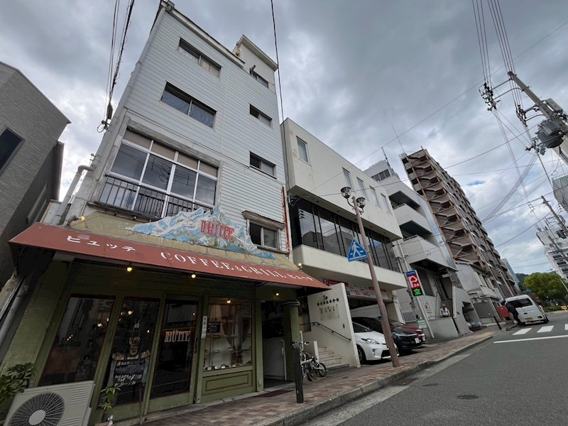 ナンブマンションの外観