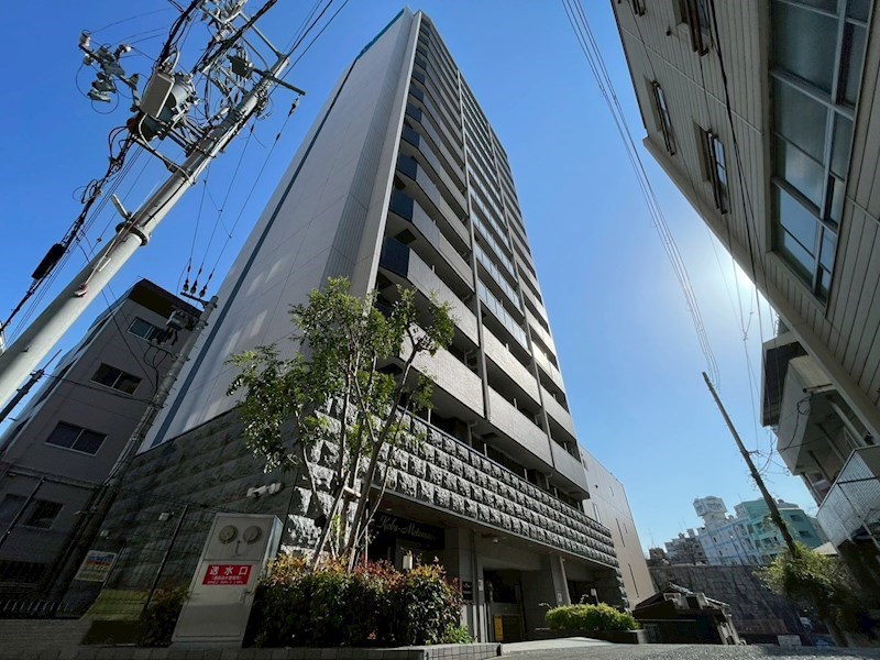 プレサンス神戸元町の外観