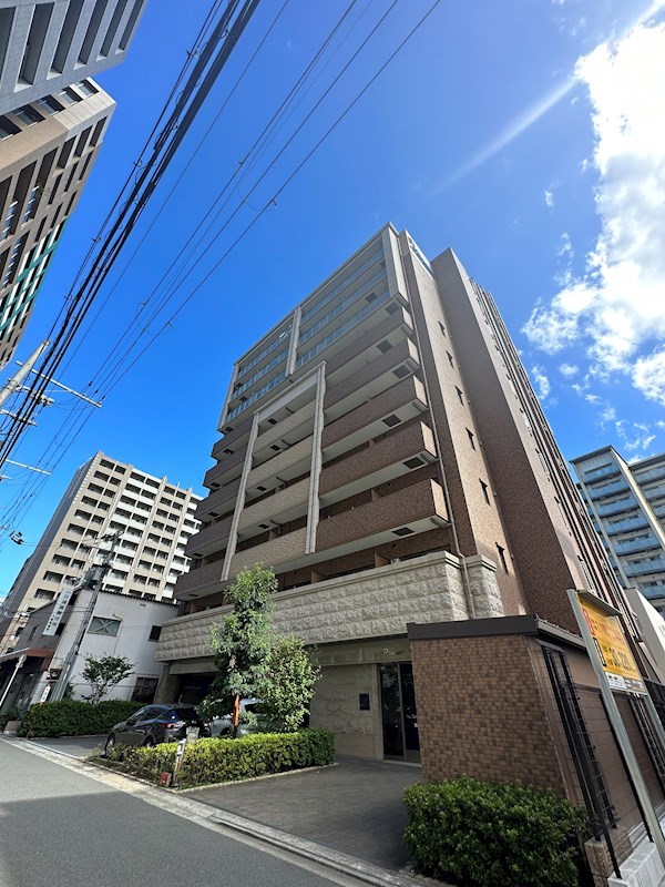 プレサンスＯＳＡＫＡ江坂の外観