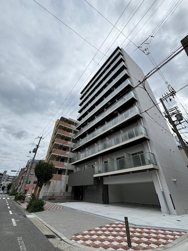 THE RESIDENCE Hの外観