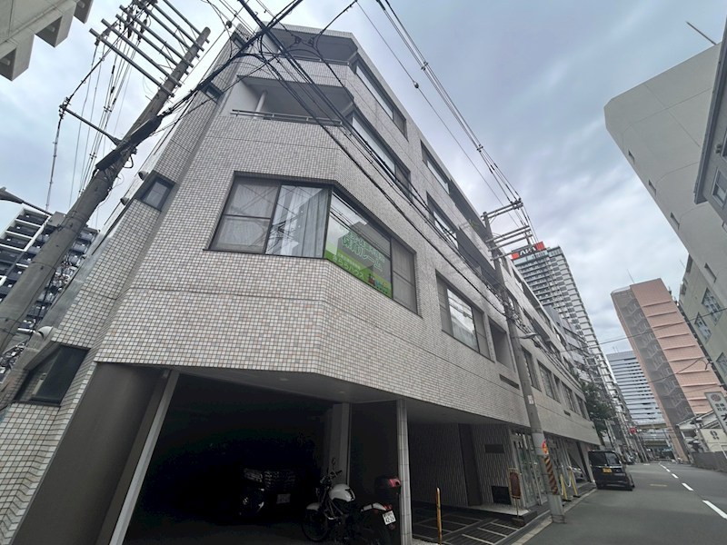 エルブ新大阪の外観