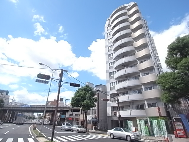 ワコーレハーバーシティ元町の外観